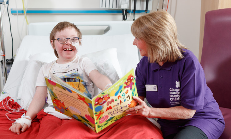 volunteers storytelling
