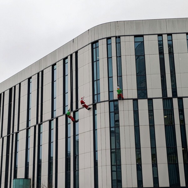 Santa Abseil