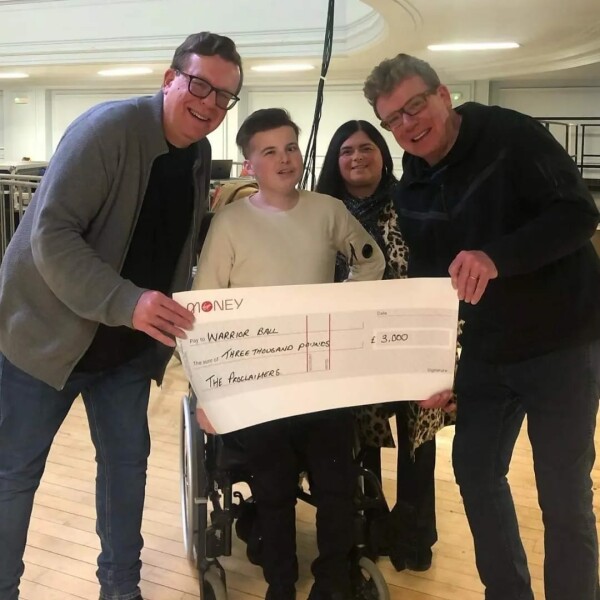 Proclaimers cheque