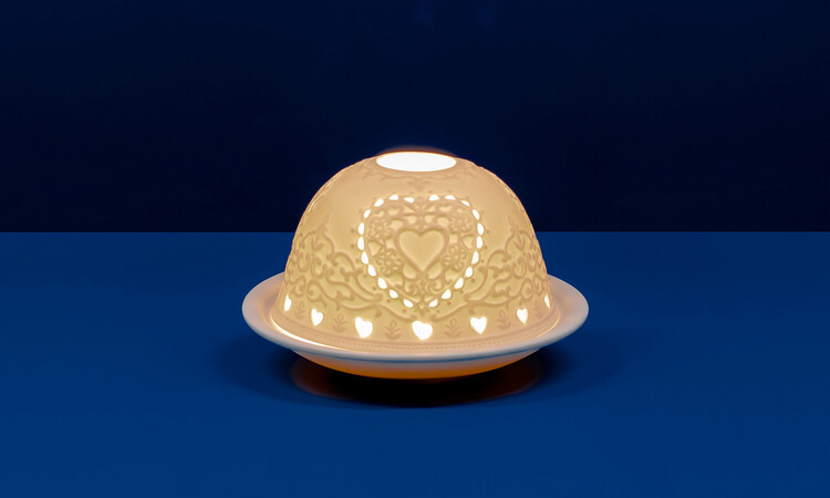 Hearts tealight - litho-phane domes made of unglazed white porcelain with a beautiful Hearts design perfect for Valentines, Birthdays, Anniversaries... 