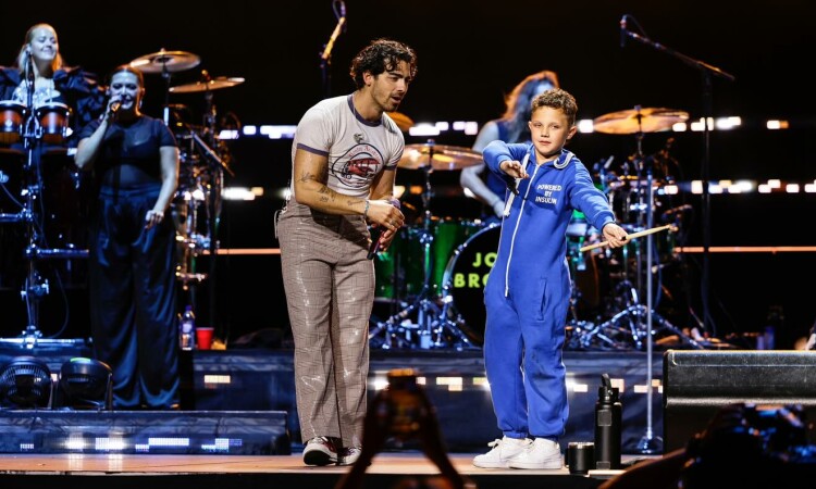 auley onstage