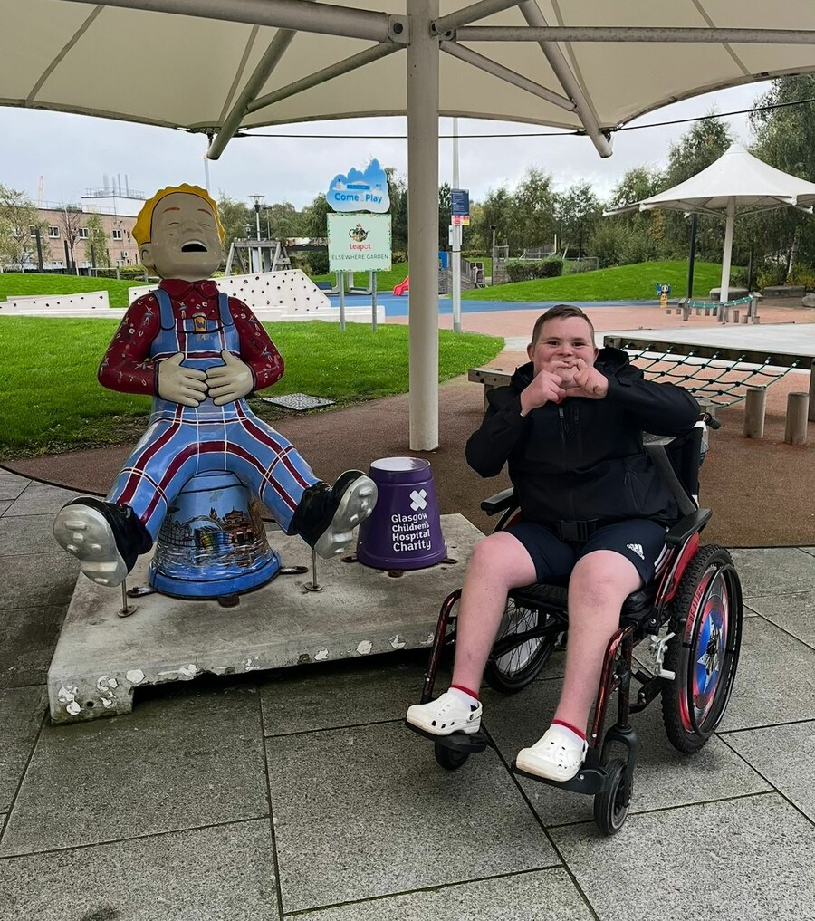 Daniel wheelchair oor wullie